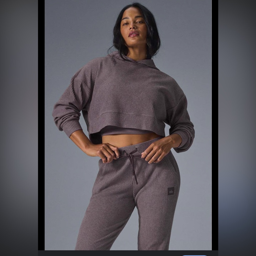 Alo Yoga Muse Set —Muse Hoodie - Raisinette Heather (Size S)